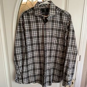 Maker & Company Plaid Men’s Button Down Shirt
